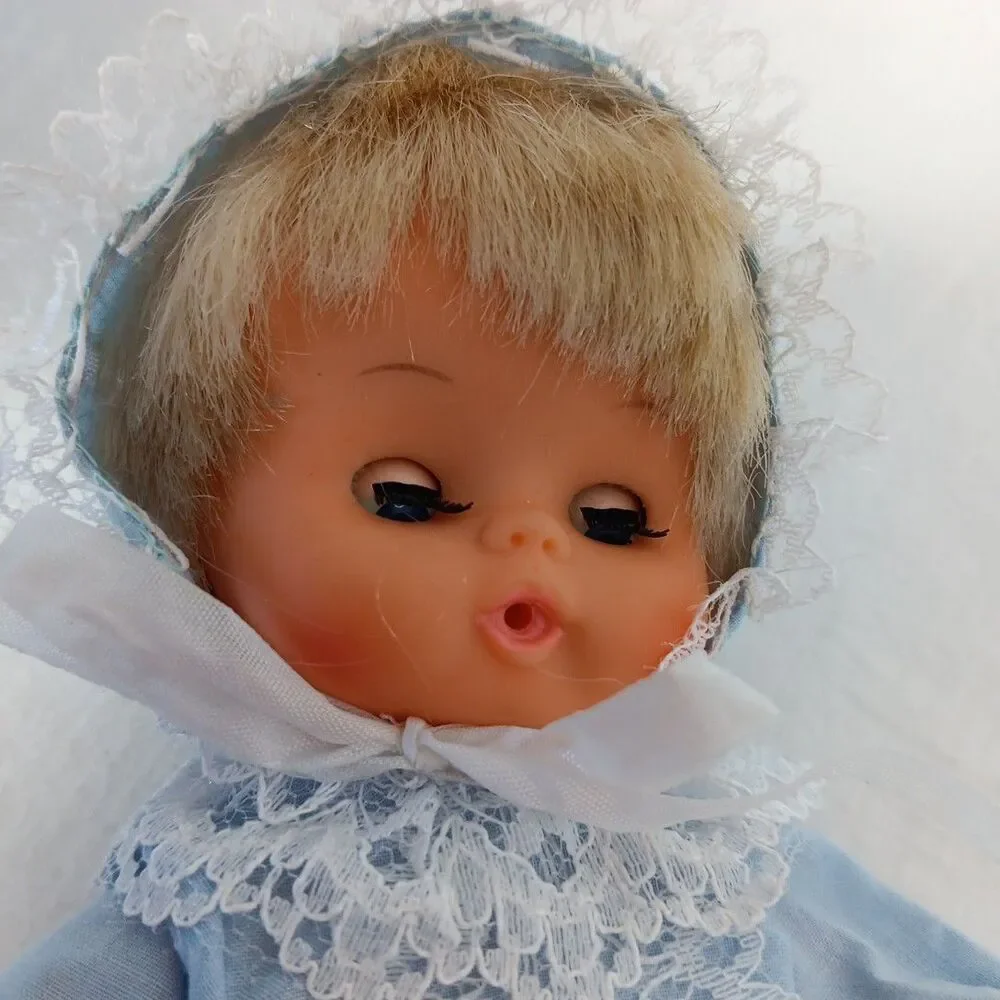 Vintage Dolls in Crib with Bottle Plastic Made in Hong Kong 7